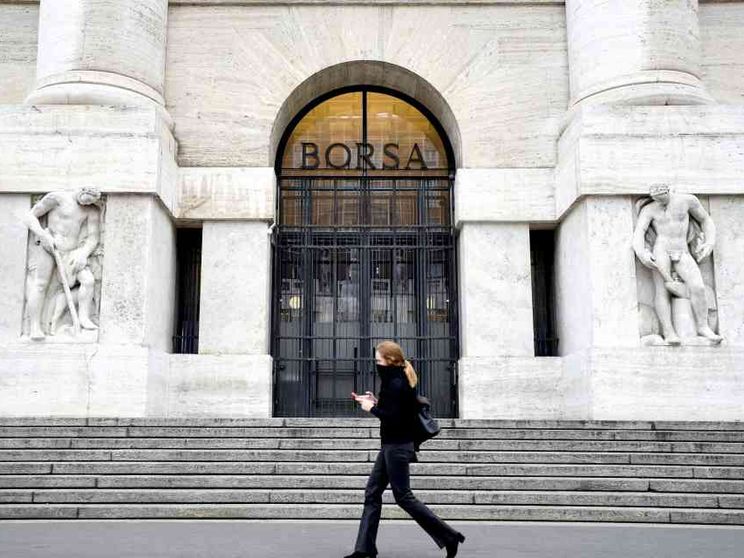 Sulle Borse europee pesa il crack Svb: crollano i titoli bancari