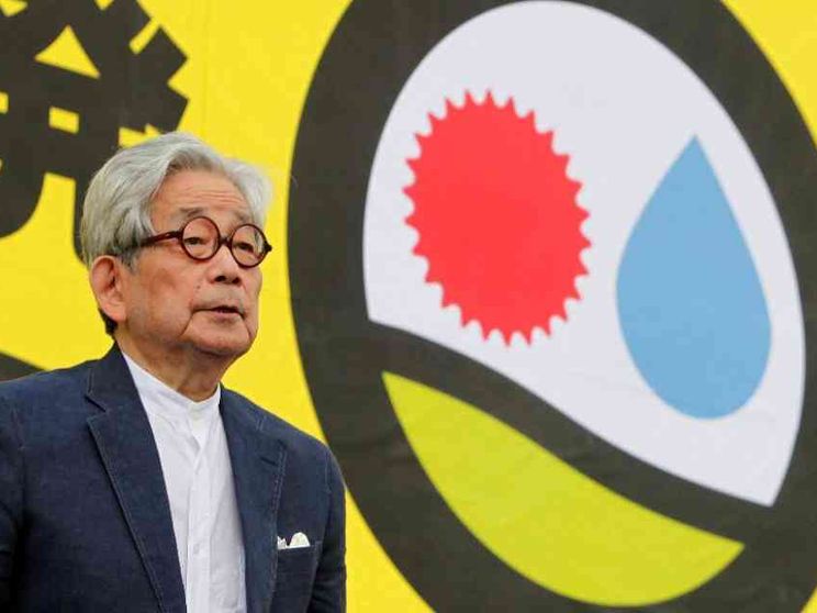 È morto lo scrittore giapponese Kenzaburō Ōe, premio Nobel nel 1994