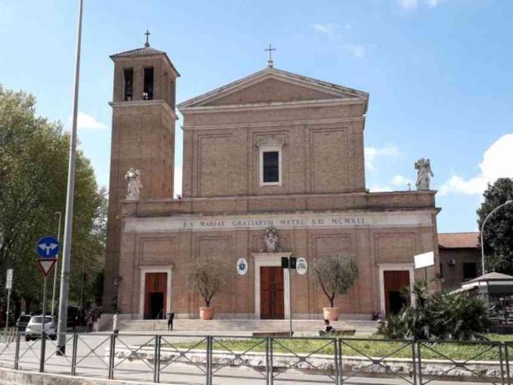 «Oggi il Papa nella nostra parrocchia, incontrerà chi vive nella sofferenza»