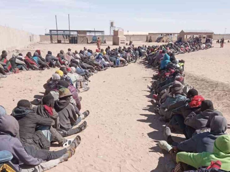 Migliaia abbandonati nel deserto del Niger. Piano Ue contro i trafficanti