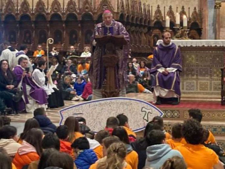Da Venezia ad Assisi, così San Francesco attrae i giovanissimi
