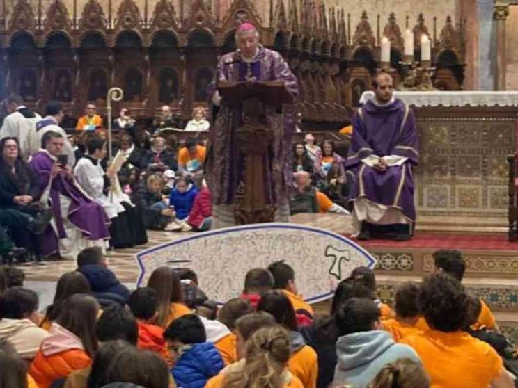 Da Venezia ad Assisi, così San Francesco attrae i giovanissimi