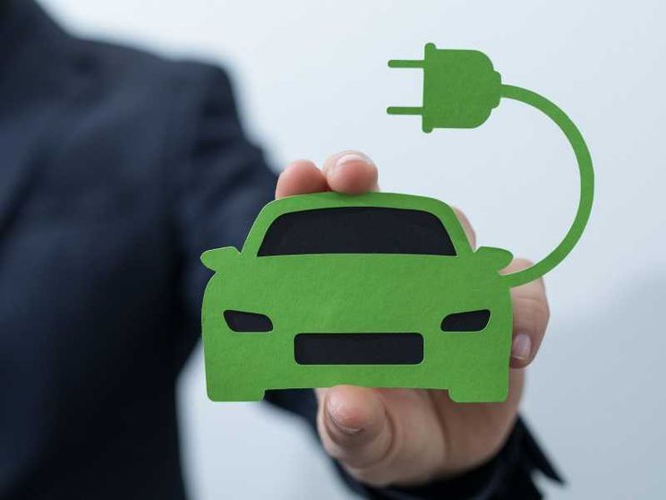 Venti fake news sull'auto elettrica: è ora di sfatarle