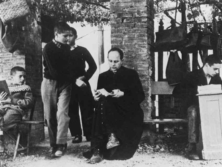 Don Milani dal vivo e senza «sdottorare»