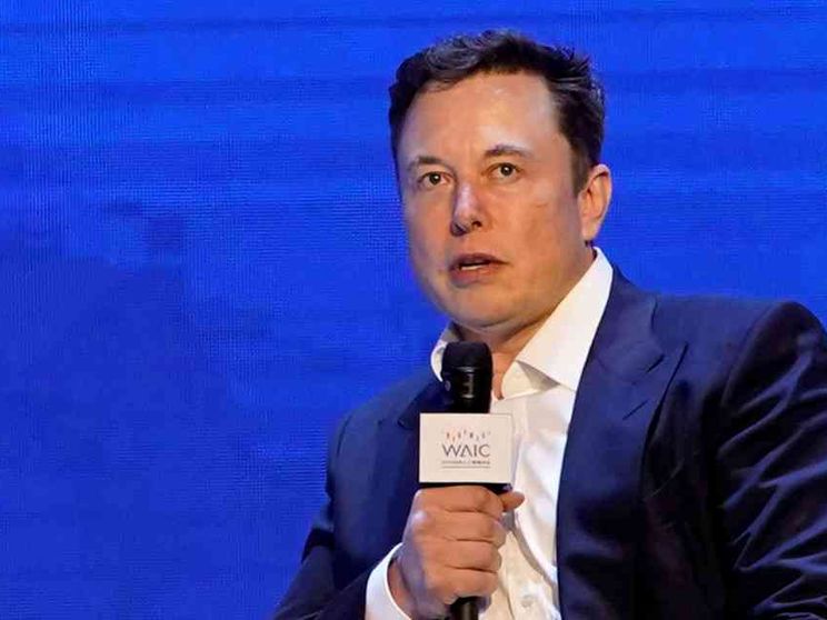 La cura Musk per Twitter: 6500 licenziamenti in sei mesi