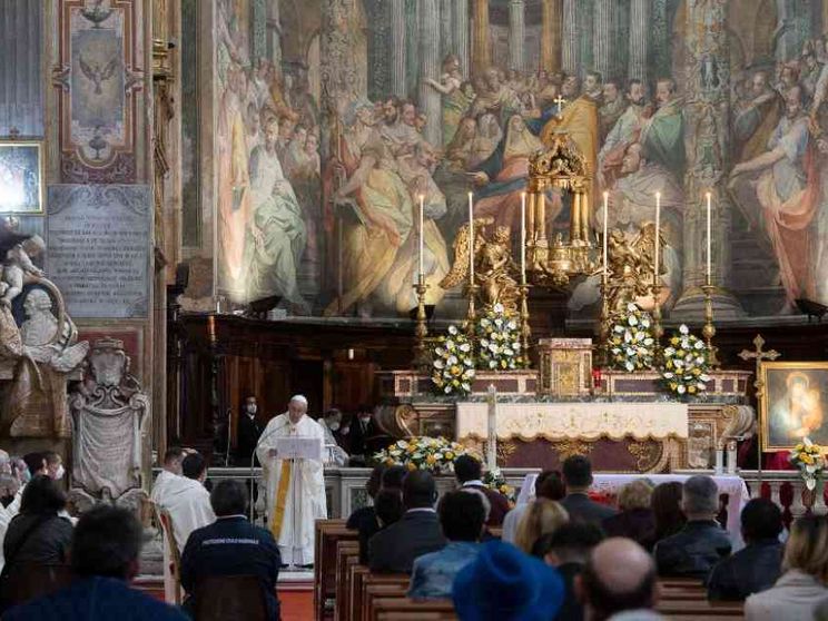 La domenica della misericordia. Il Papa: quando manca la fede muore