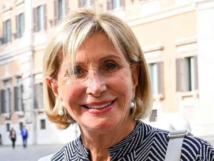 Stare certamente con l'Ucraina. Guarire con urgenza dalla guerra