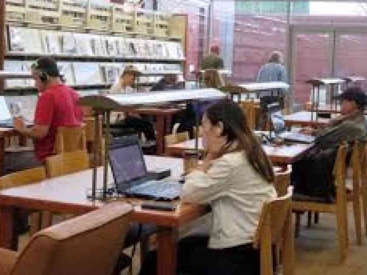 Rapporto Bes, l'Italia peggiora su istruzione e formazione dei giovani