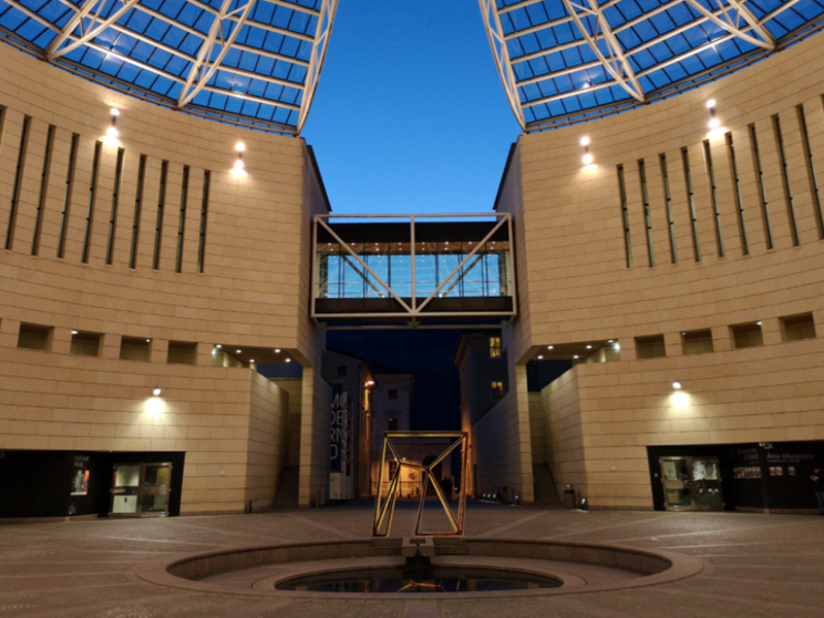 Chiara Dynys: vivere la soglia