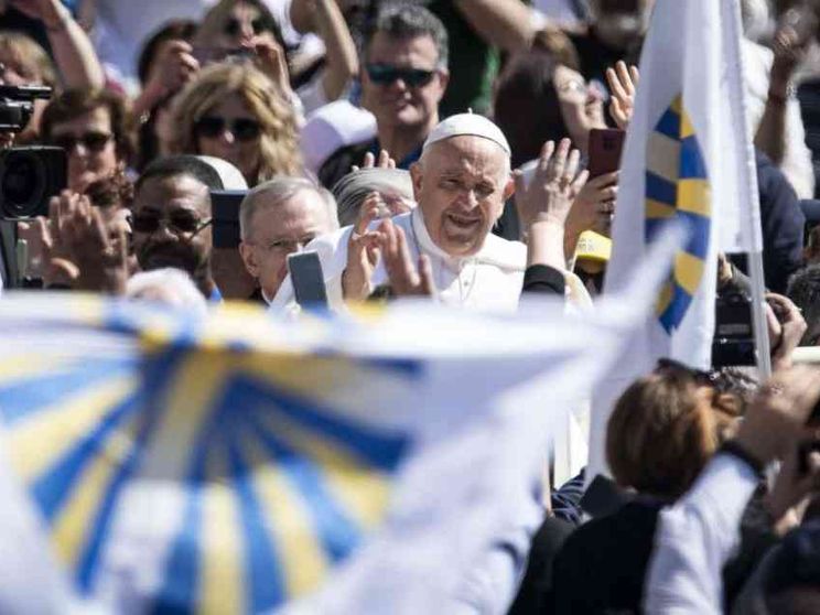 Il Papa: piena fiducia alle donne
