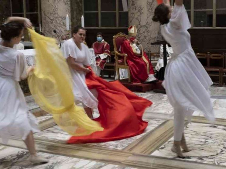 La danza della vita da cui l'esule viene estromesso