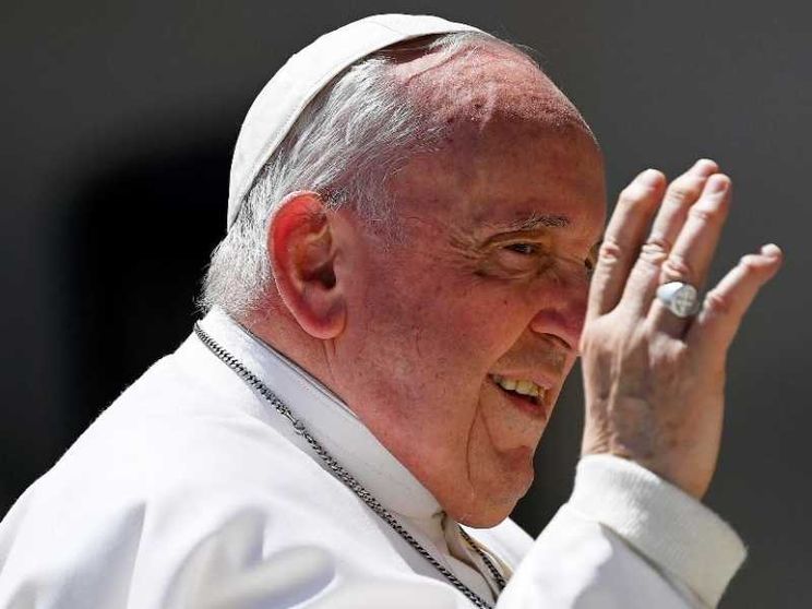 Come seguire il viaggio di papa Francesco in Ungheria su Tv2000 e radio InBlu