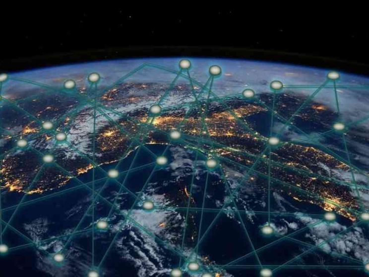 Almaviva si "allea" con la Fondazione per la sostenibilità digitale