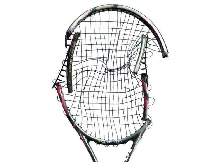 Distruttori di racchette ora calmatevi