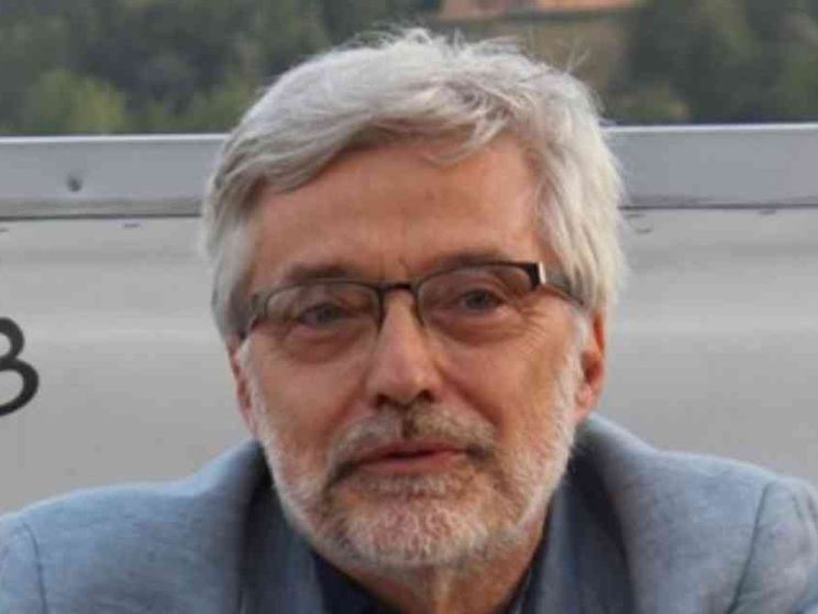 Sui social la professione di fede di un millennial presso la croce