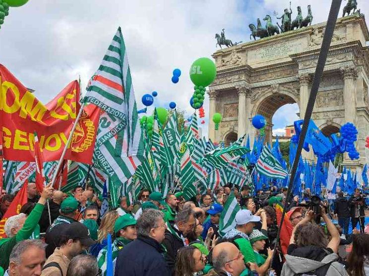 L'arma dello sciopero generale è spuntata e divide il sindacato