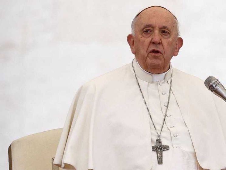 Migranti, il Papa: li lasciamo noi morire nel Mediterraneo