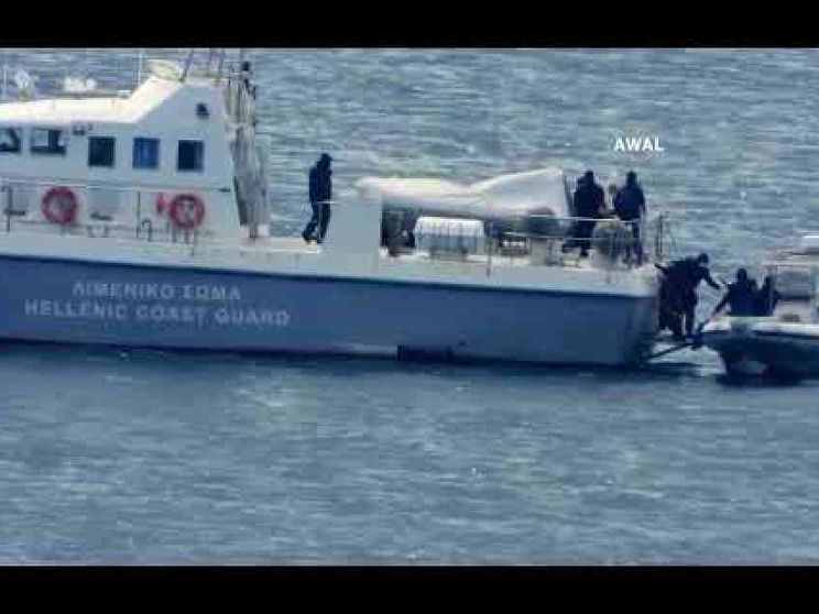 New York Times: «La Grecia respinge i migranti in mare e li lascia alla deriva»