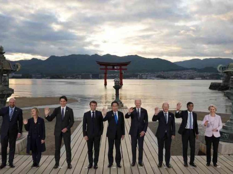 Trudeau a Meloni: timori per diritti Lgbt. La premier «sorpresa»: attacco a freddo