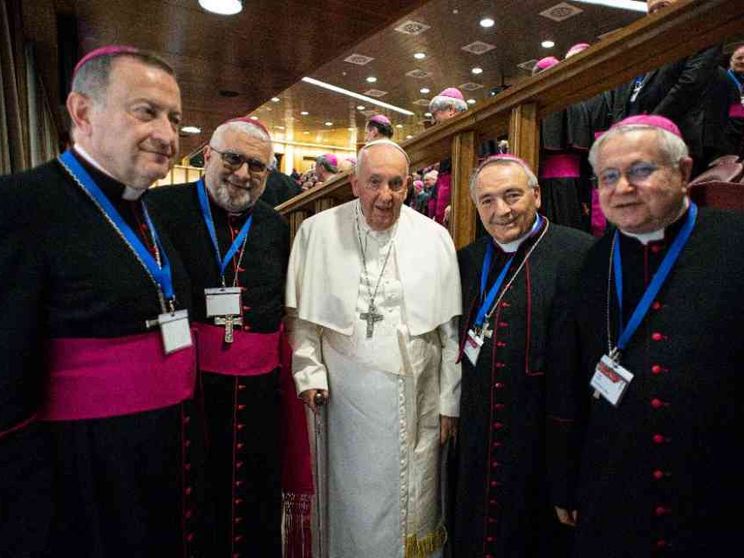 Famiglia, poveri, migranti e giovani nel dialogo tra il Papa e i vescovi