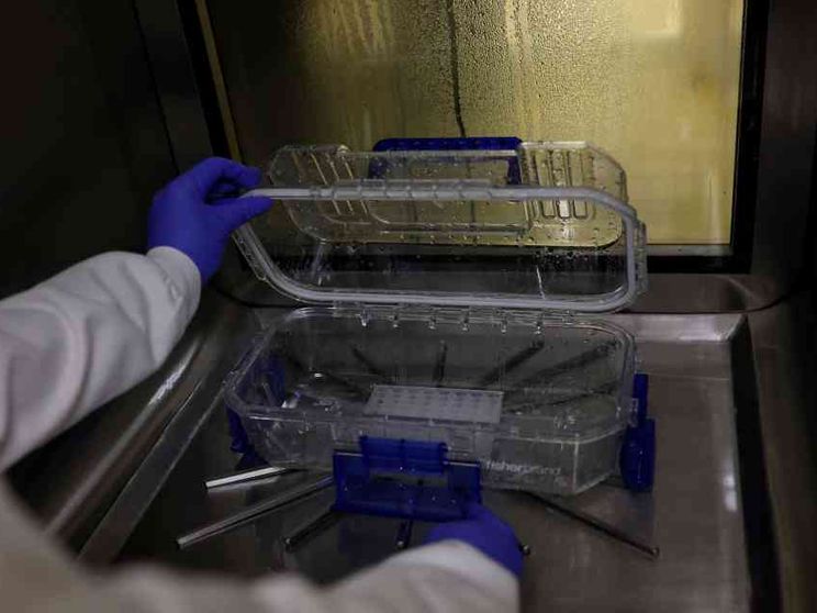 Cala la produzione industriale nell'Eurozona