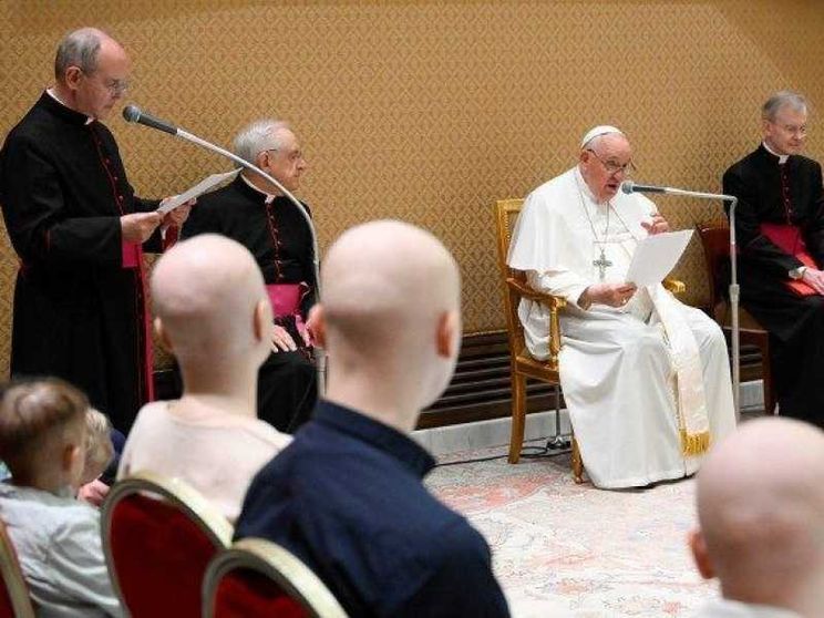 Il Papa ai bimbi malati: Gesù vi è sempre vicino