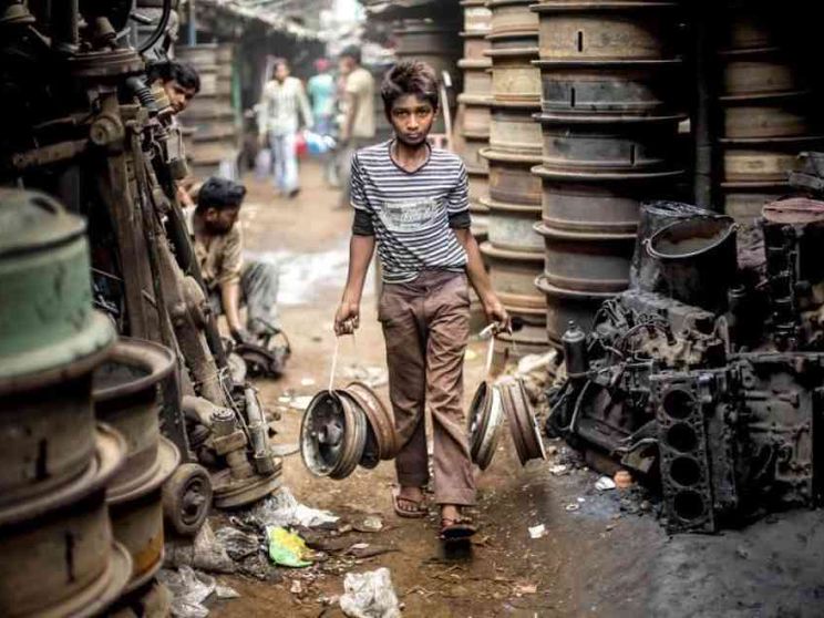 «Invisibili» e sfruttati: la globalizzazione della tratta