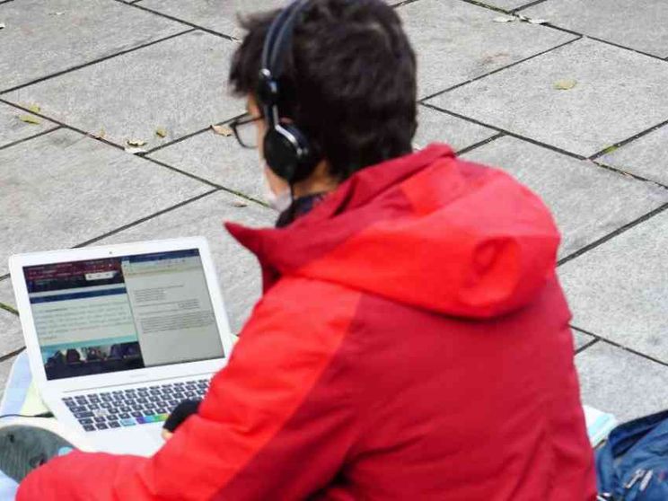 Giovani e salute mentale, servono interventi urgenti