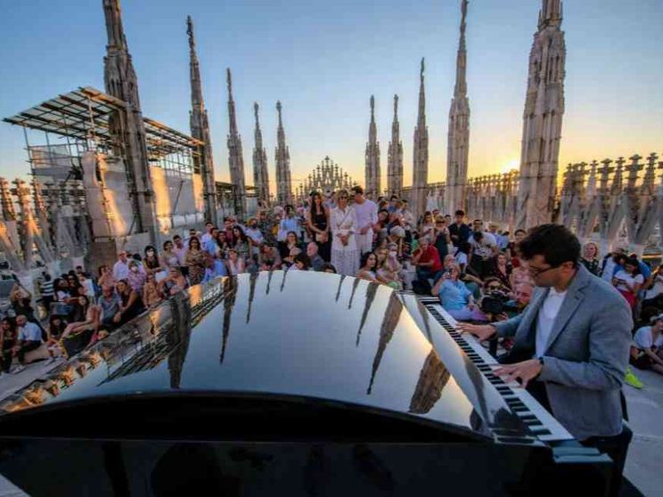 Vedere il tramonto da Duomo tra musica e visite guidate