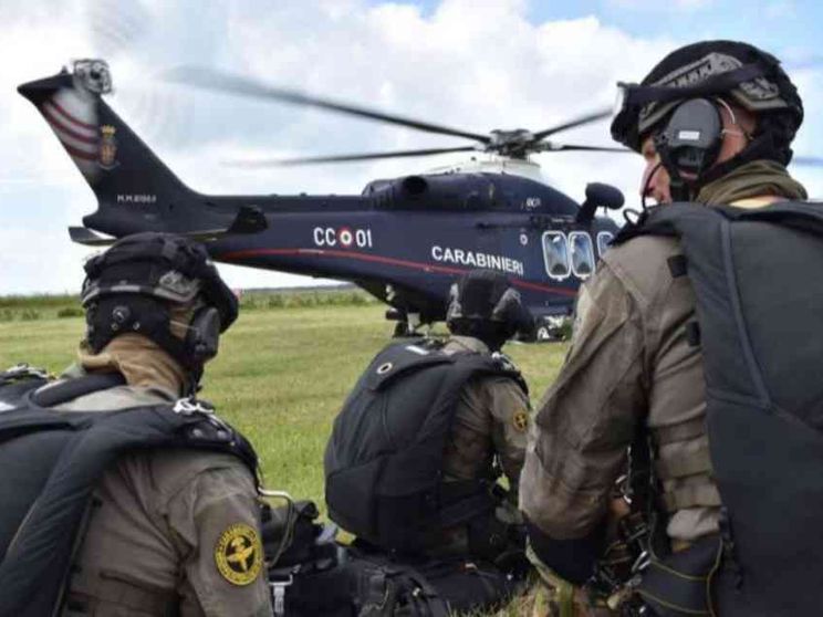 «Così prendiamo boss e terroristi». Viaggio fra le teste di cuoio del Gis