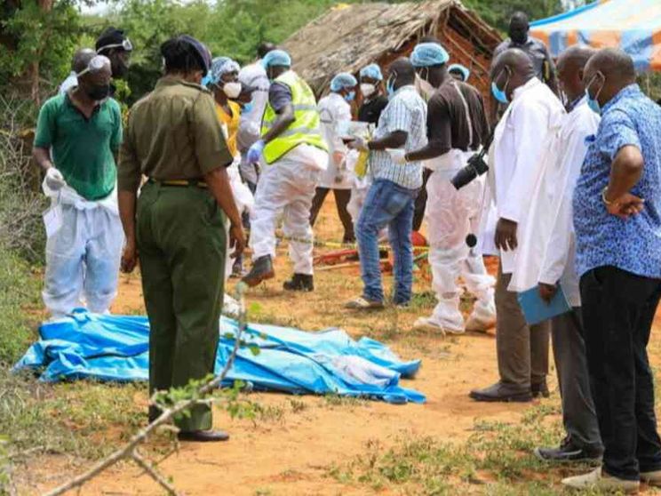 Decine di morti in fosse comuni. In Kenya una setta dell'orrore