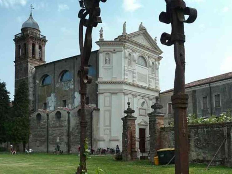 Oggi la notte bianca delle chiese