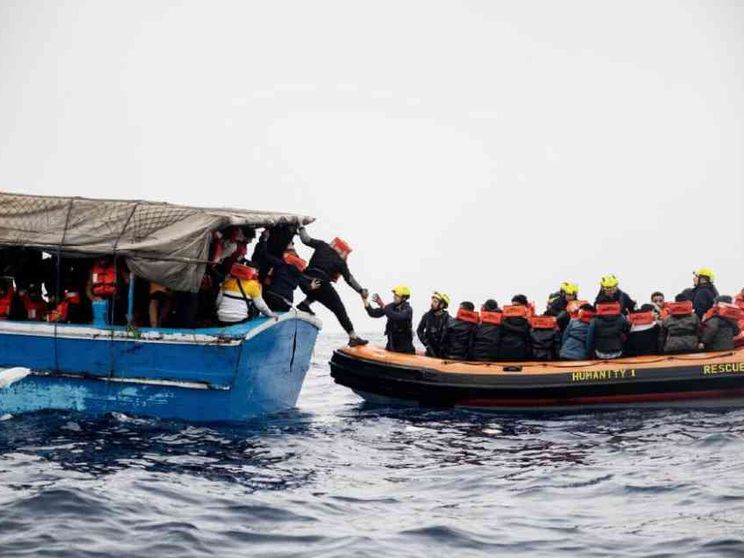 Patto Ue per i migranti, le reazioni: «Così l'Europa ritorna ai respingimenti»