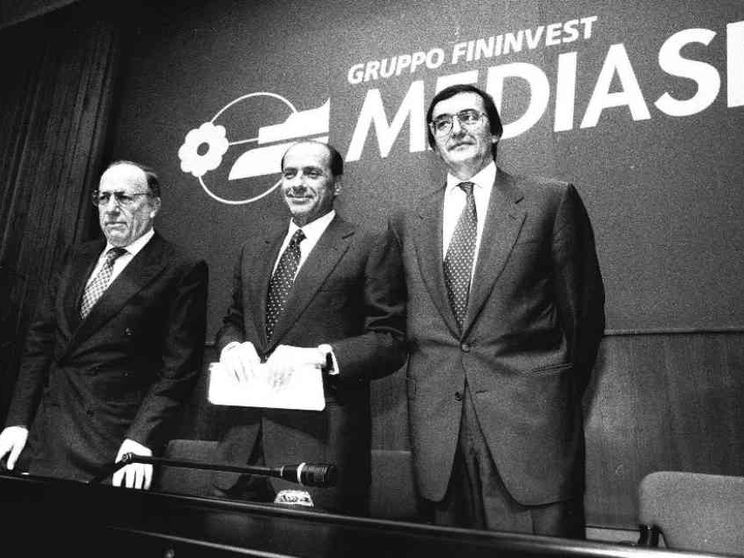 Berlusconi, le tv commerciali anni Ottanta e l'appiattimento (verso il basso)