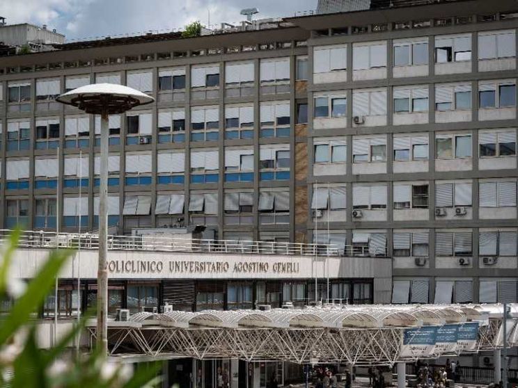 Controlli regolari, continua la fisioterapia