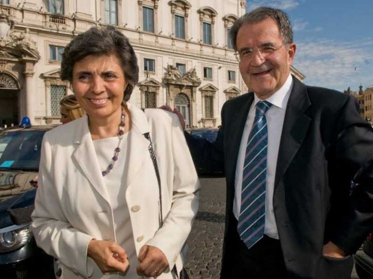 Papa Francesco scrive a Prodi. Oggi i funerali della moglie Flavia Franzoni
