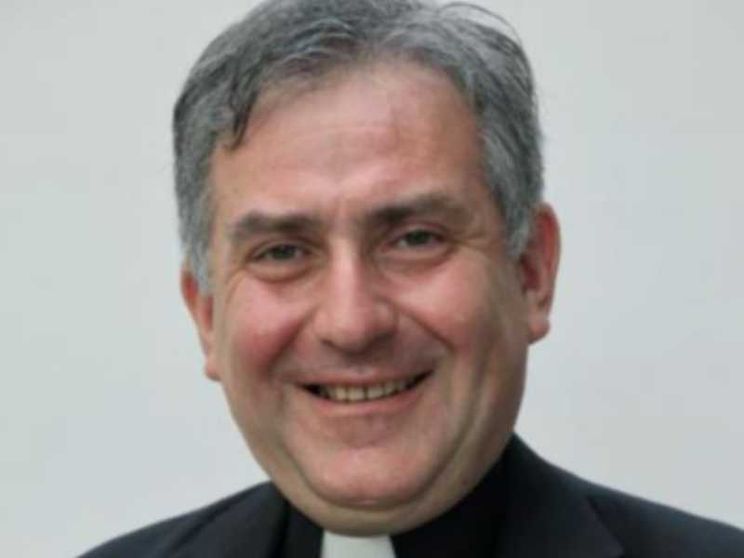 Carlo Villano nuovo vescovo di Pozzuoli e Ischia. Lascia Pascarella