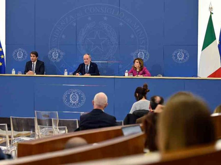 «Controllo concomitante» alla guida del Mes: un po' di chiarezza