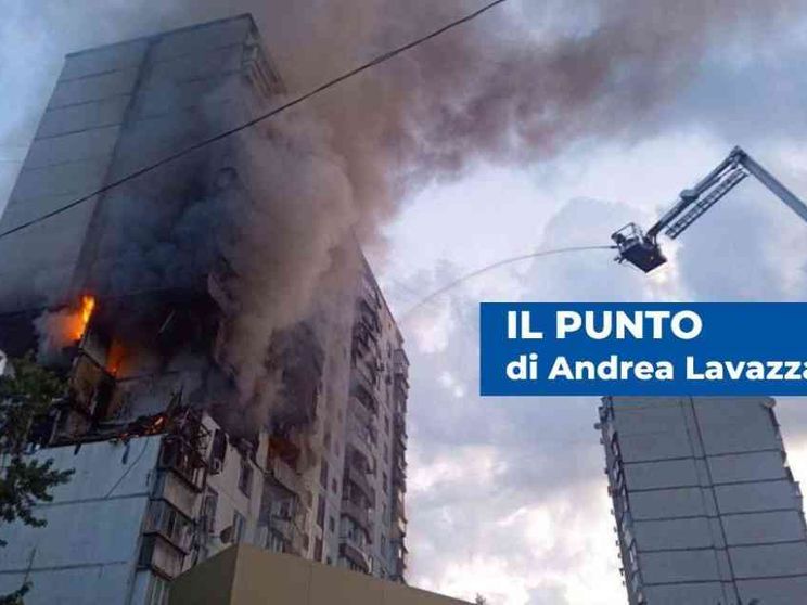 Guerra giorno 484: incubo nucleare e controffensiva "lenta" (ma c'è un motivo)