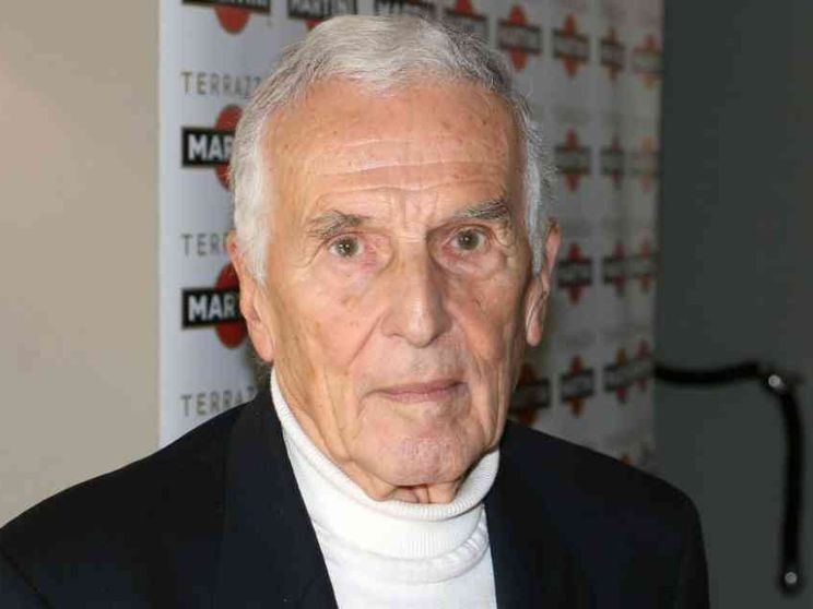 Salvare il settore pubblico dal privato. E dalla burocrazia