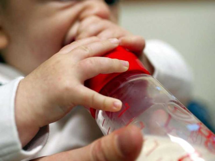 Il Tribunale annulla la trascrizione dell’atto di nascita estero con "due papà"