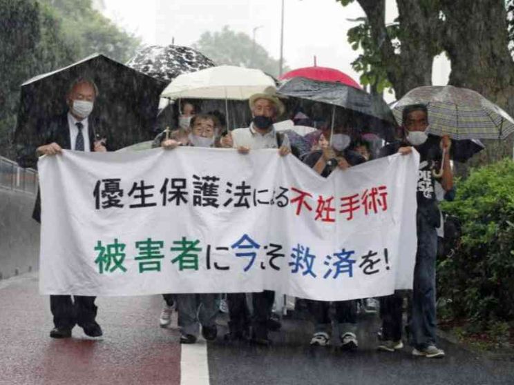 Giappone, sterilizzazioni forzate: la vergogna vale solo pochi soldi