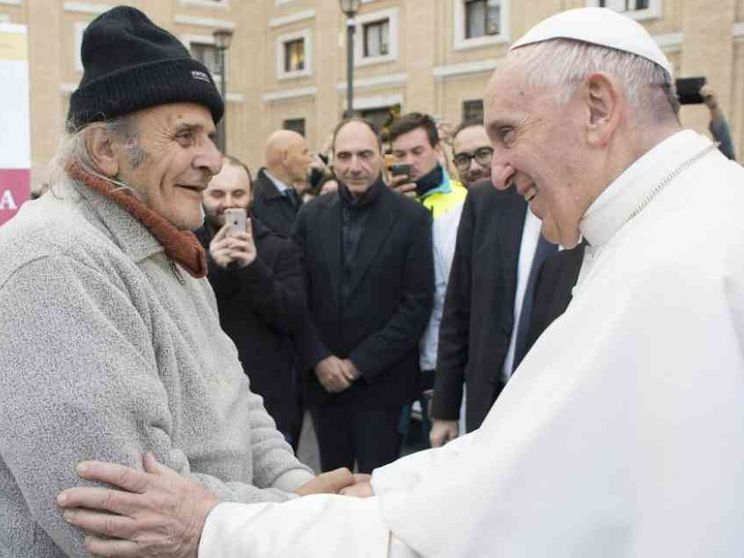 Giornata per la Carità del Papa, tutti con Francesco