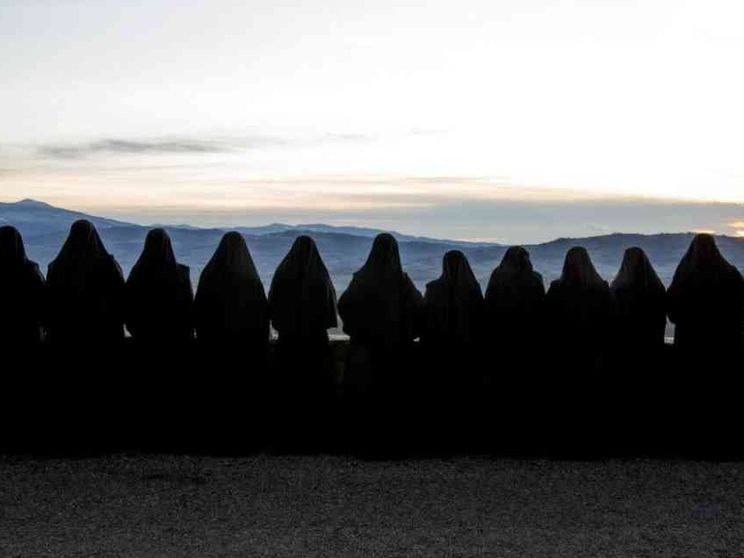 L’appello alle monache di Pienza: «Tornate nella comunione con la diocesi».