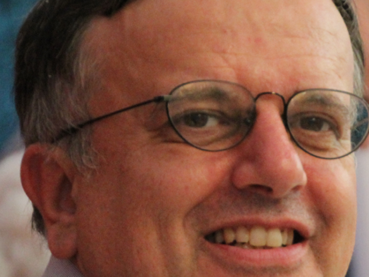 Le umili croci in vetta invitano a conoscere la fede di chi le pose