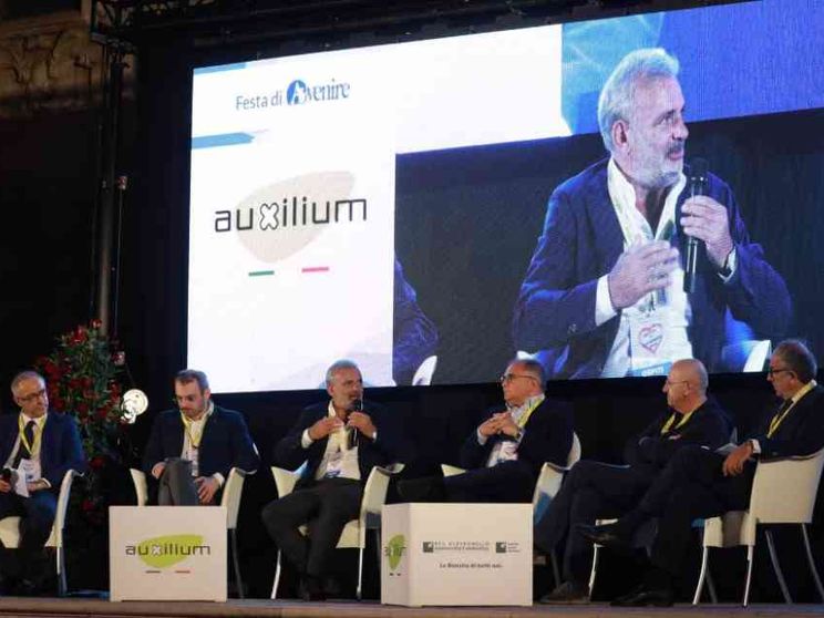 "Carceri colabrodo, schermare tutto". La denuncia del procuratore Curcio