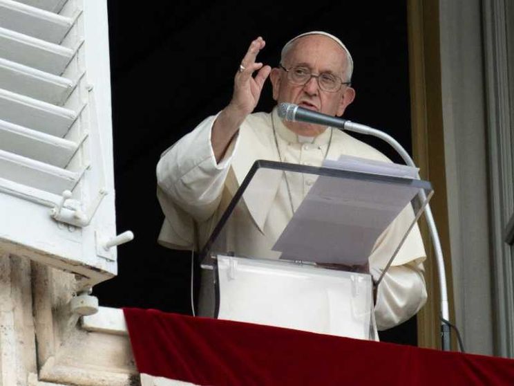 Il Papa: il cristiano non crede a superstizioni e oroscopi
