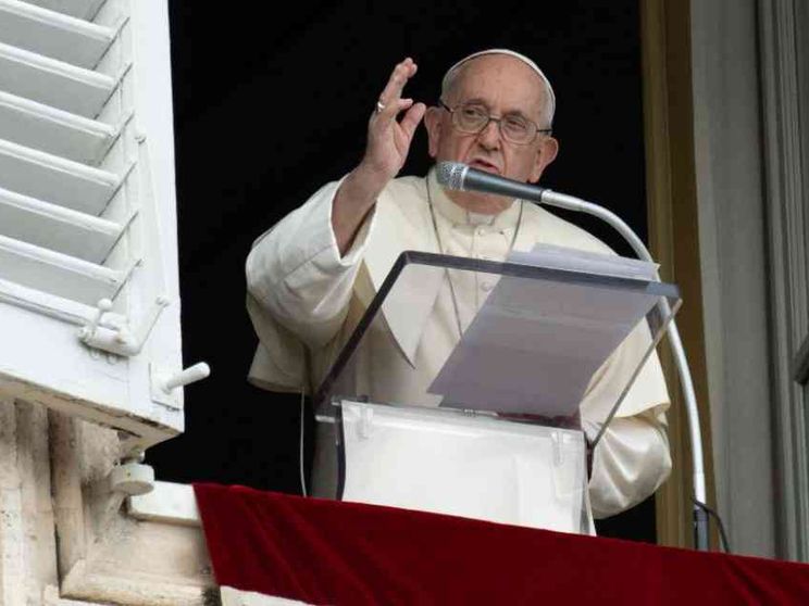 Il Papa: il cristiano non crede a superstizioni e oroscopi