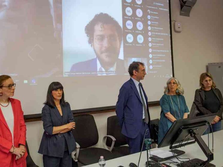 Zaki si laurea in videocollegamento con 110 e lode