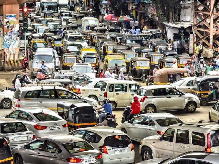 Automobili vietate in città: il futuro di chi guida è segnato